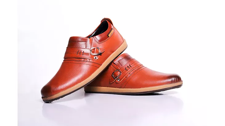 کفش چرم مردانه مدل 99284 با تخفیف ویژه برای آفکادویی های عزیز.