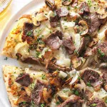 پیتزا  ایتالیایی استیک و بیکن