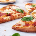 پیتزا ایتالیایی کاپریچیوزا