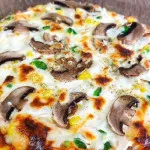 پیتزا خانواده قارچ و مرغ