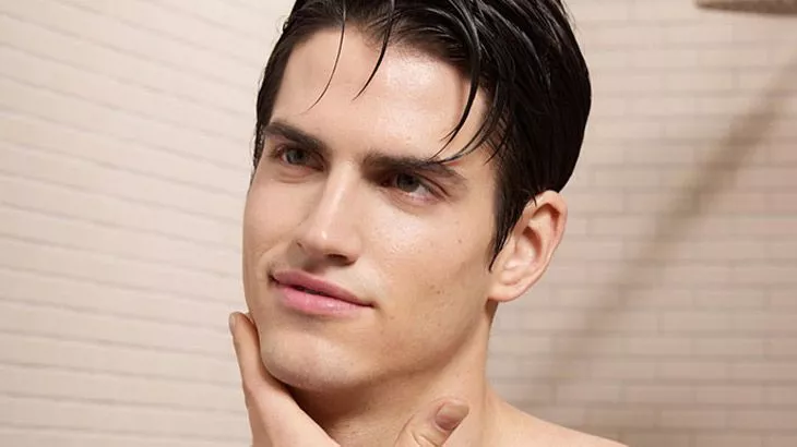 پاکسازی صورت در آرایشگاه مردانه جردن با مواد آمریکایی و مواد میکرودرم همراه با تخفیف ویژه