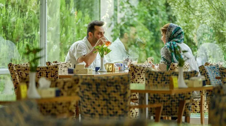 پکیج بی نظیر افطاری به همراه بوفه رایگان در هتل هما همراه با ۲۴٪ تخفیف و پرداخت از ۱۵۰۰۰۰ تومان