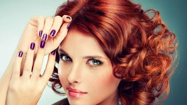 خدمات رنگ مو در سالن زیبایی مهرسا همراه با 50٪ تخفیف و پرداخت 50000 تومان به جای 100000 تومان
