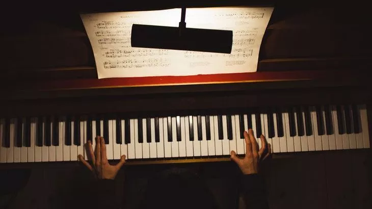 آموزش پیانو توسط استاد عمرانیان با تخفیف ویژه آفکادو