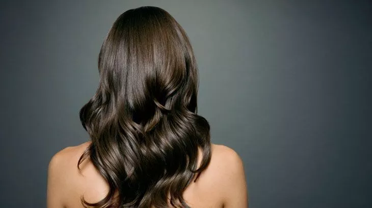 موهایی شاداب و لطیف با ویتامنیه مو در سالن زیبایی کالیپسن همراه با ۳۶٪ تخفیف پرداخت ۴۵۰۰۰ تومان به جای ۷۰۰۰۰ تومان