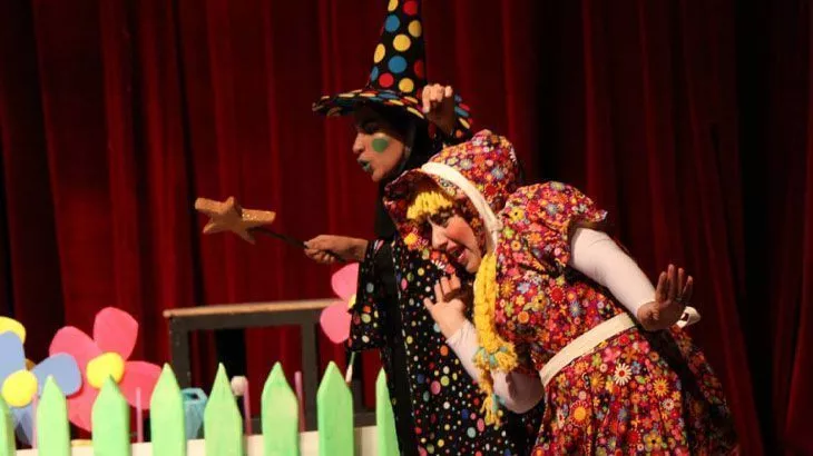 اجرایی شاد و موزیکال در خانه کودک با نمایش کودک هپولی همراه ۲۸٪ تخفیف پرداخت ۱۸۰۰۰ تومان به جای ۲۵۰۰۰ تومان