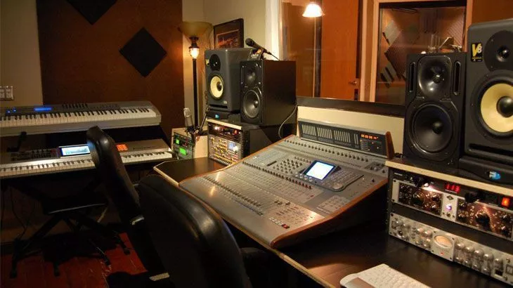 یک ساعت ضبط صدا در استودیو سورن با 25% تخفیف