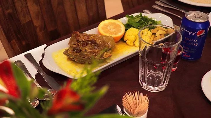 طعم لذیذ شام و ناهار دلچسب سنتی و فست فود,کلاسیک و فرنگی در رستوران کلاسیک طوبی